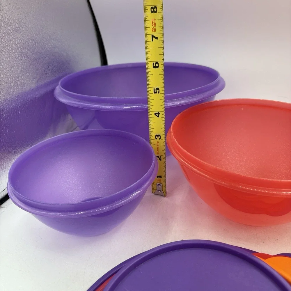Tupperware Wonderlier Bowls w Seal Lids Nesting Modern Set of 5